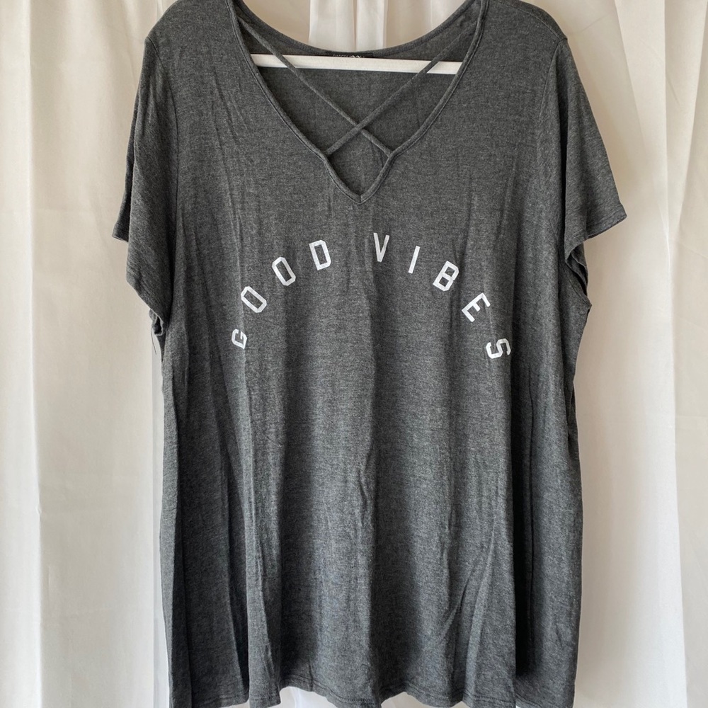 Papermoon Good Vibes Tee